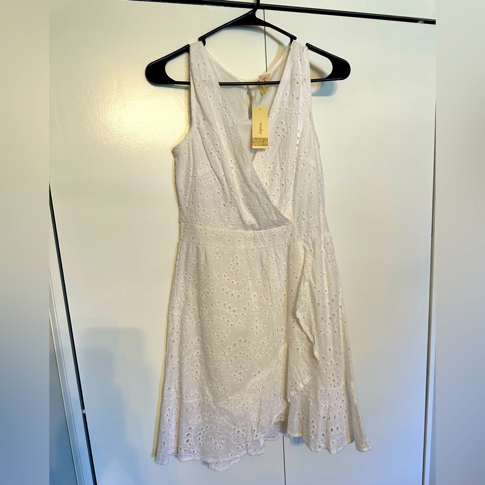 💕FREE SHIPPING💕 NEW WITH TAGS White Lace Dress